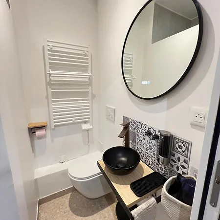 1 - Gare - Petite France - Commerces A Proximite