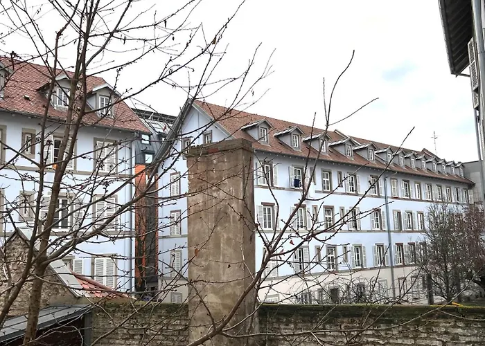 1 - Gare - Petite France - Commerces A Proximite * Straßburg